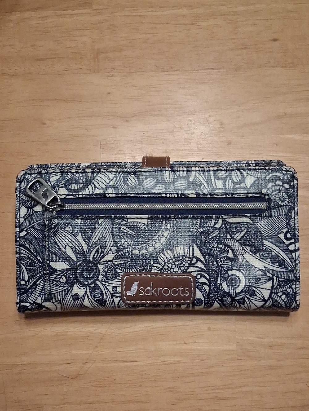 Sakroots Navy Floral Printed Zip Wallet with Brown Trim
